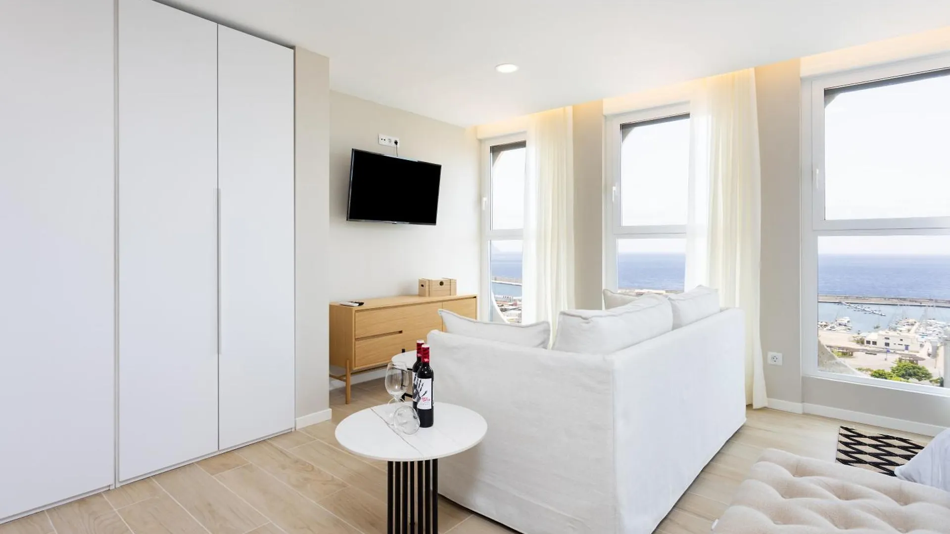 Apartamento Home2Book Stylish Sea Views Studio Santa Cruz España